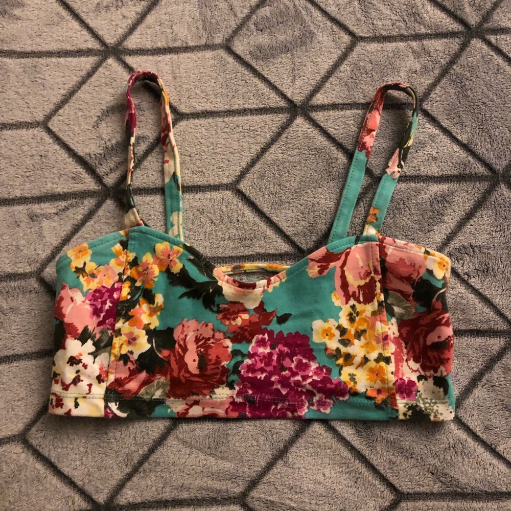 Brandy Melville Caged Chiyo Floral Bralette